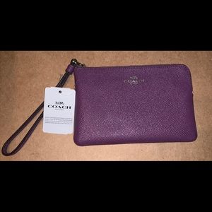 BRAND NEW WITH TAGS purple Coach wristlet